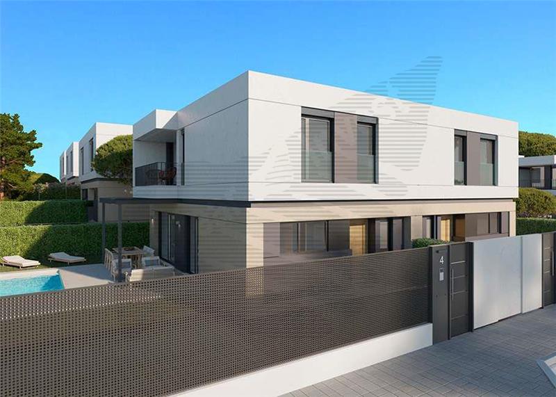 Brand new. Semi-detached house in exclusive residential with private swimming pool,