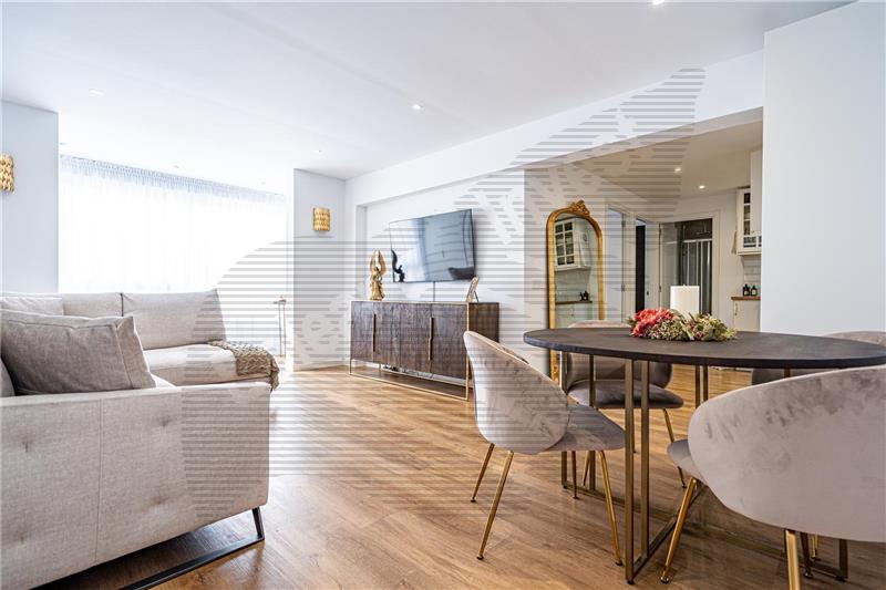 Apartamento completamente reformado y amueblado,