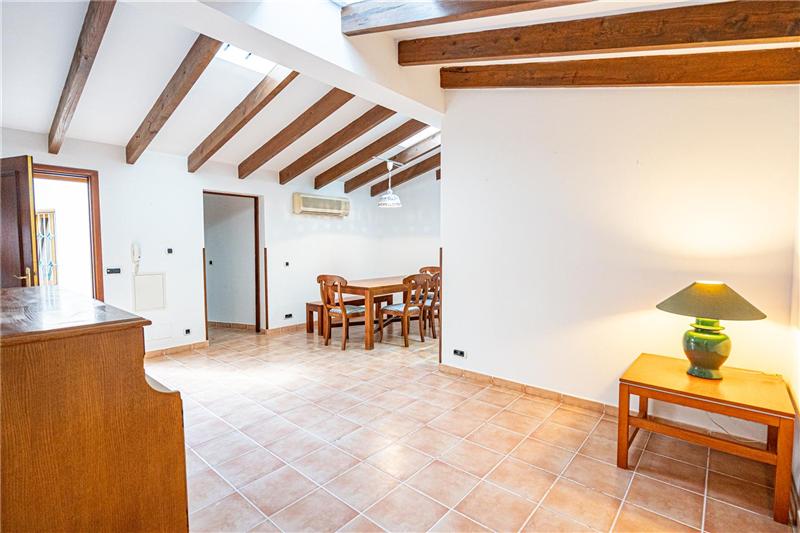 Planta baja techo libre con patio de 30m2 aprox. en Puerto Pollença,