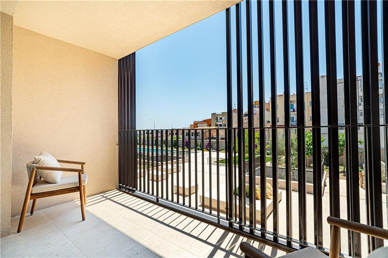 Neubauwohnung mit Terrasse in einer Wohnanlage mit Gemeinschaftspool in Palma